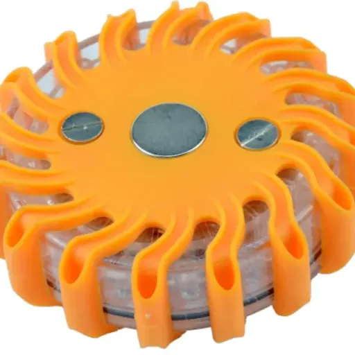 Test LEDWORK Mallette de 6 balises LED : les balises de chantier qui font le job sans prise de tête